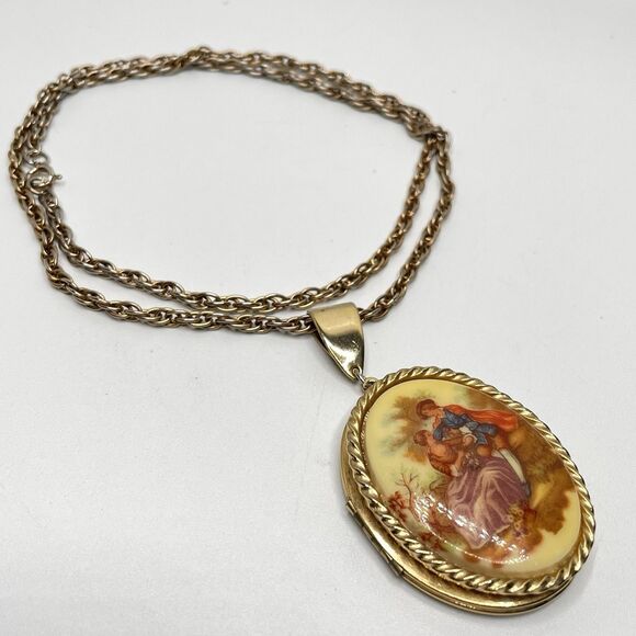 Vintage 1970s Victorian Revival La Rein Fragonard Locket With Chain Necklace - Picture 4 of 7